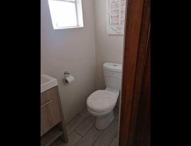 3 bed property to rent in BEACONHURST